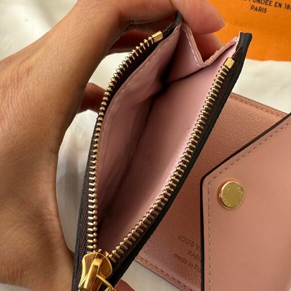 Louis Vuitton Zoe Wallet - Picture 9 of 10